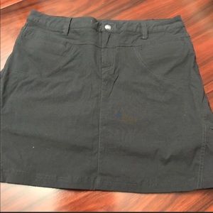 Black Athleta Skirt with 5 Pockets